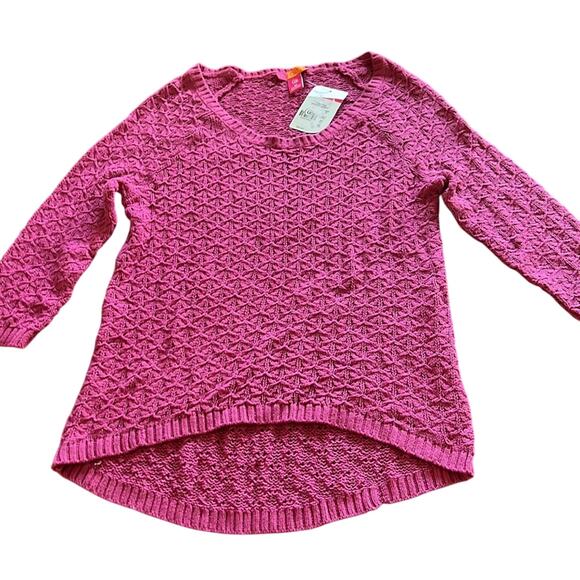 Catch My I Raspberry Pullover Knit Sweater NWT Woman Size Medium - Picture 4 of 8